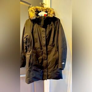 LIKE NEW - Women’s XL NORTH FACE down jacket.Color is black
